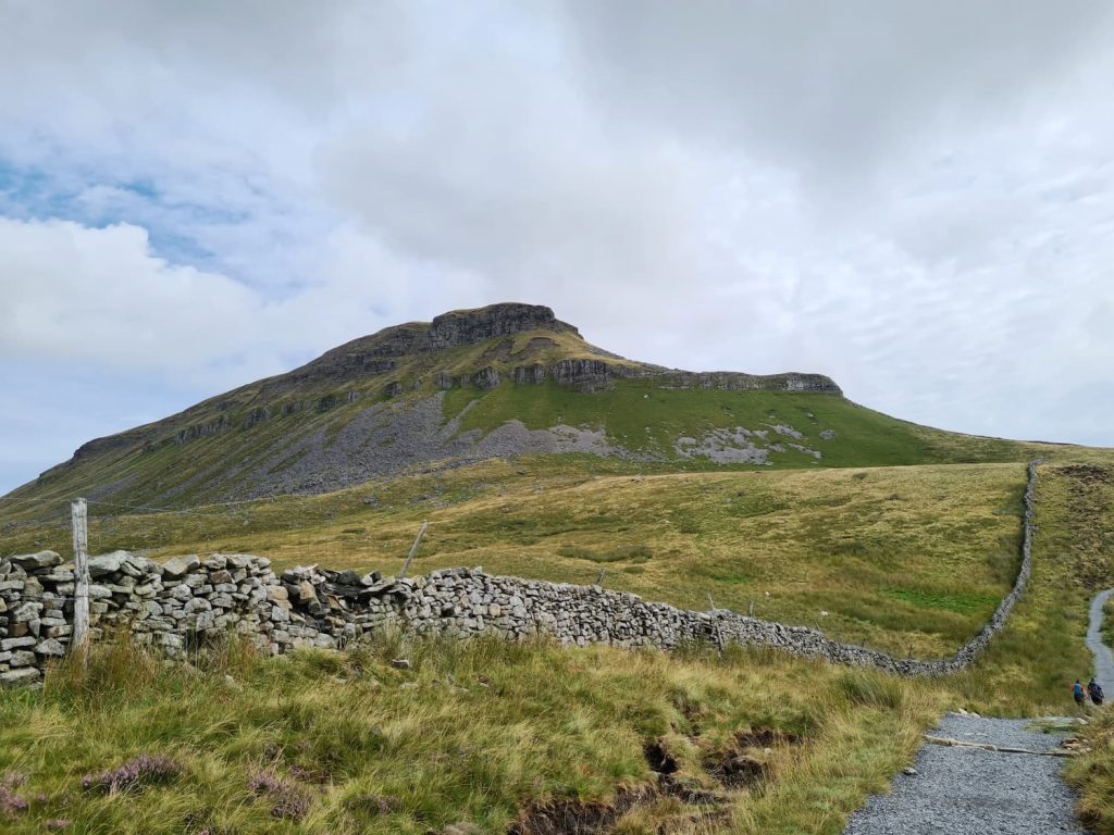 The gravel pathway leading to Pen-y-Ghent