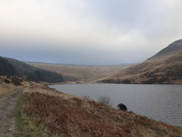 Dove Stone Reservoir Circular Walk | 4 Miles