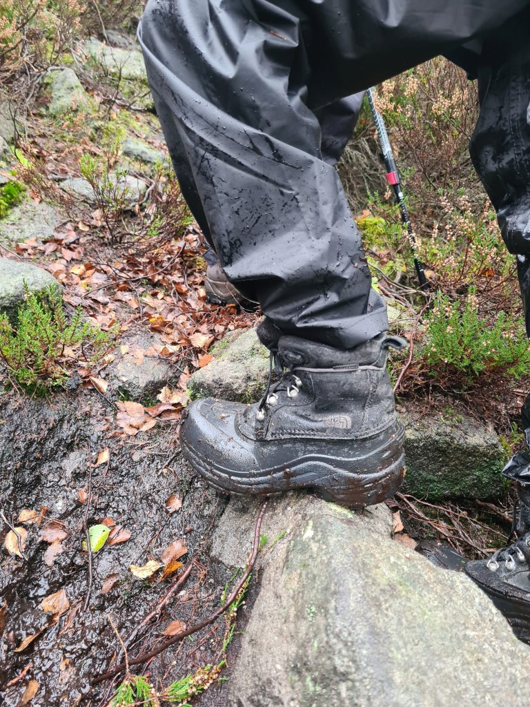 The North Face Chilkat Kids Hiking Boots - The Wandering Wildflower