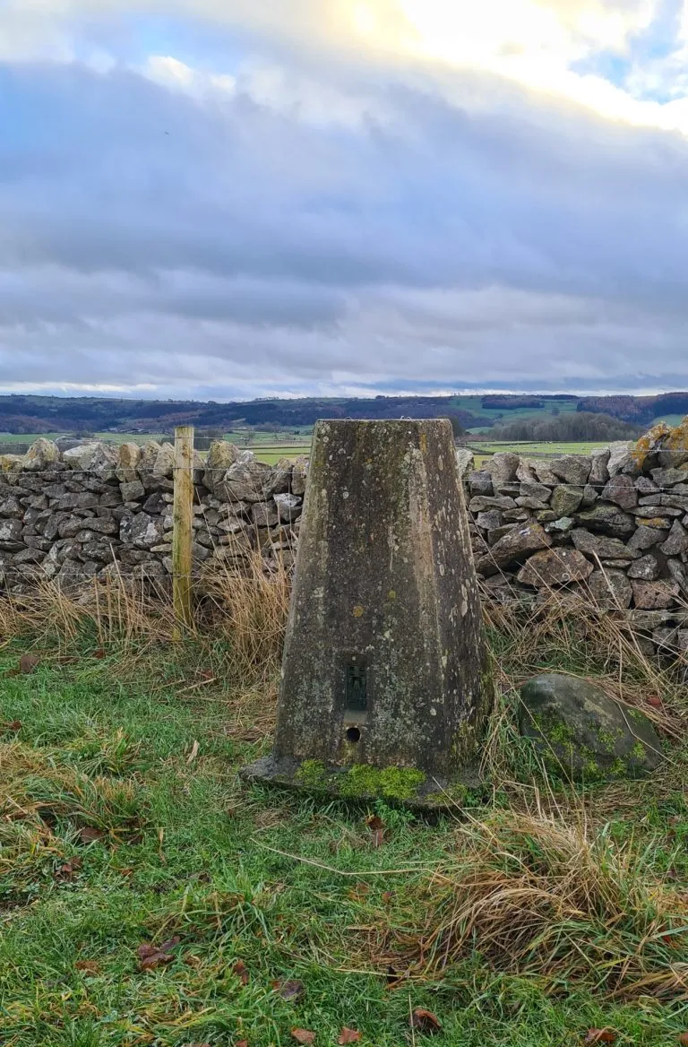 Bakewell to Lees Moor with Calton Pastures and Noton Barn Trig Point | 9 Miles