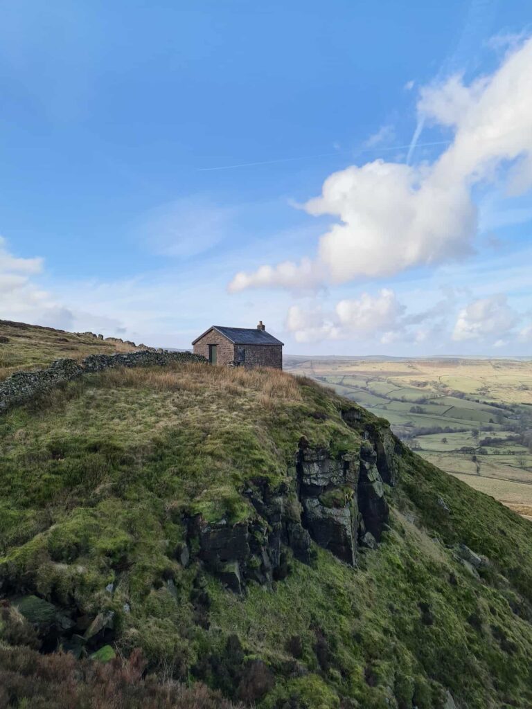 Shooting hut near Combs Edge, Buxton - The Wandering Wildflower