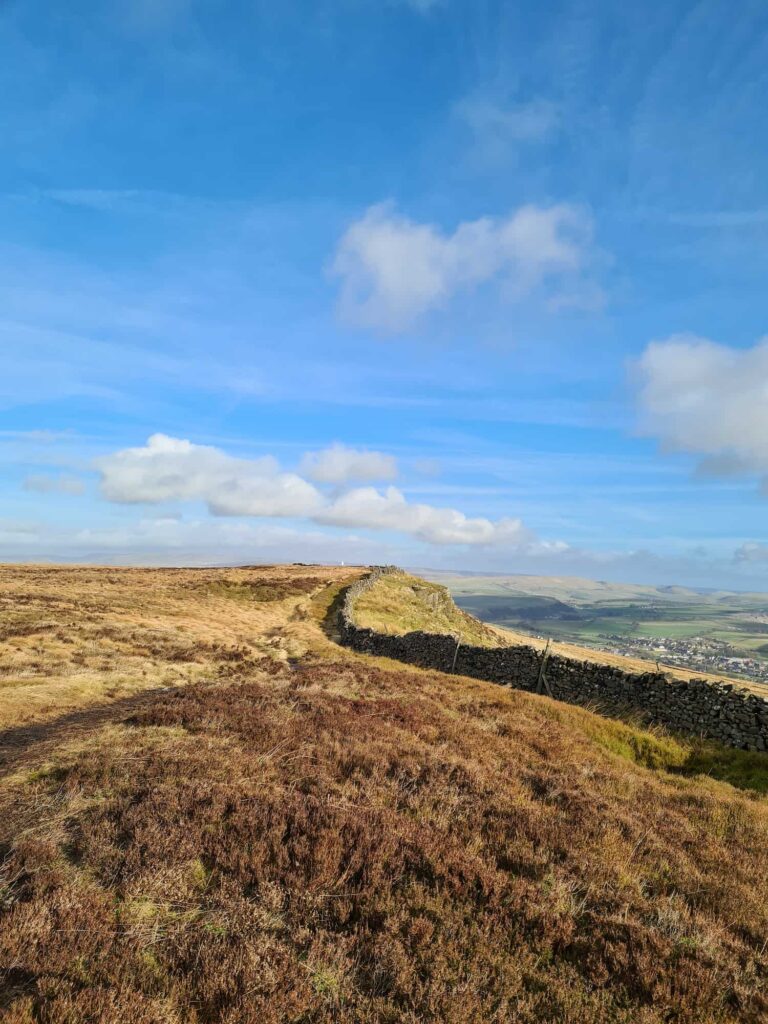 Dry stone wall running along Black Edge to the trig point