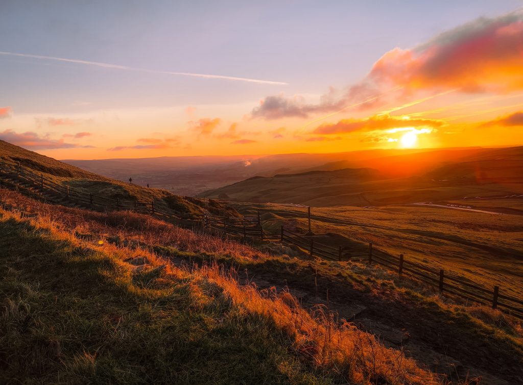 Mam Tor sunrise in the Peak District - The Wandering Wildflower