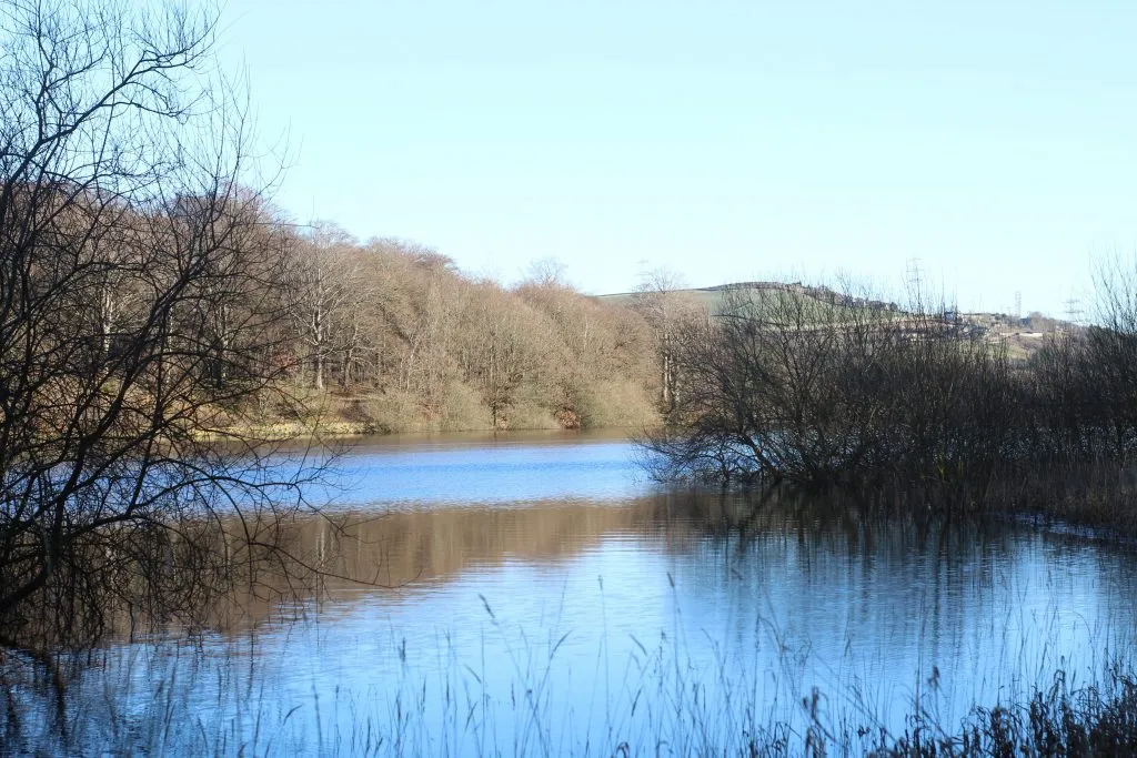 Underbank Reservoir, Midhopestones - Easy Circular Walk with Kids from The Wandering Wildflower