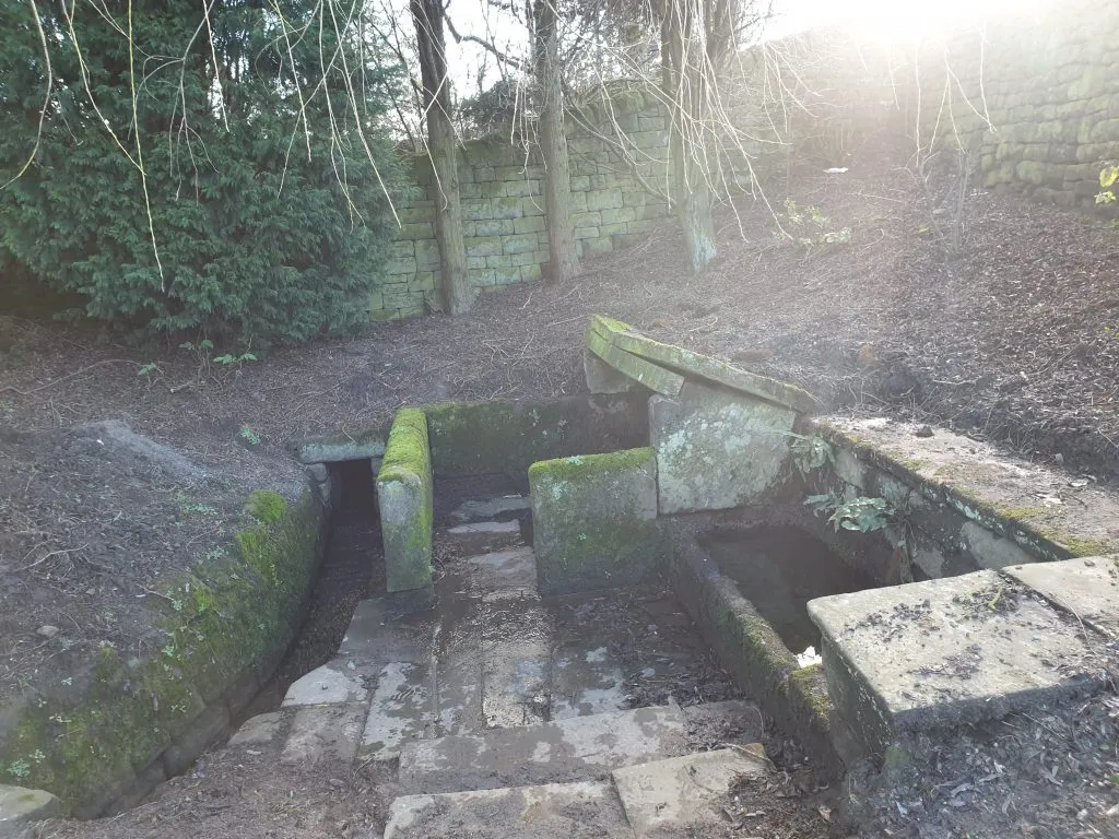 The Potters Well, Midhopestones near Underbank Reservoir