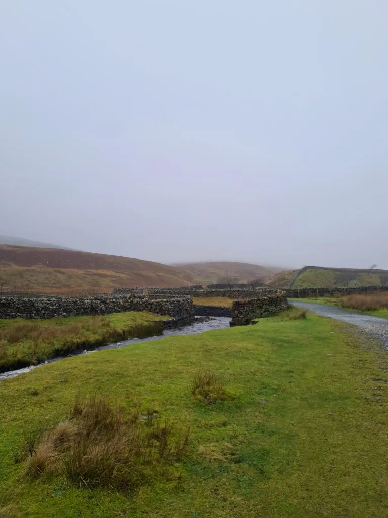 Aqueduct near Whernside
