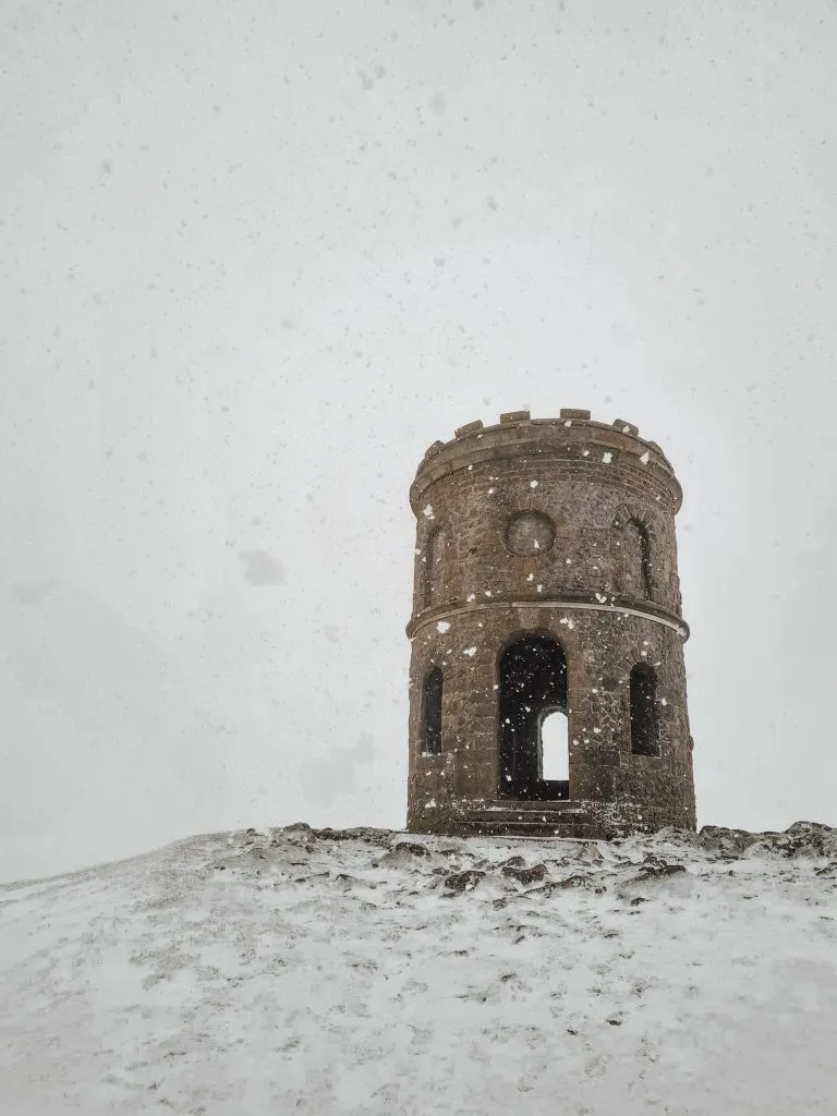 Solomon's Tower, Buxton in the snow