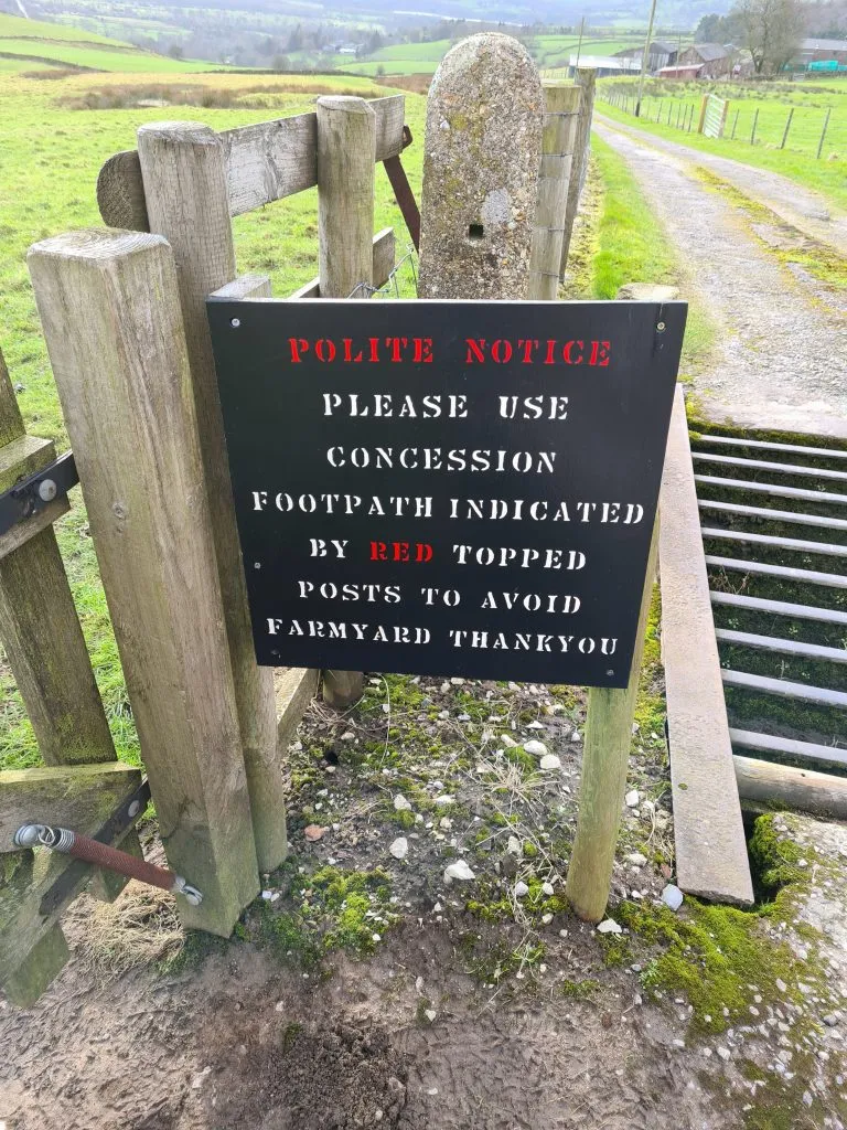 Concessionary footpath sign at Naychurch Farm