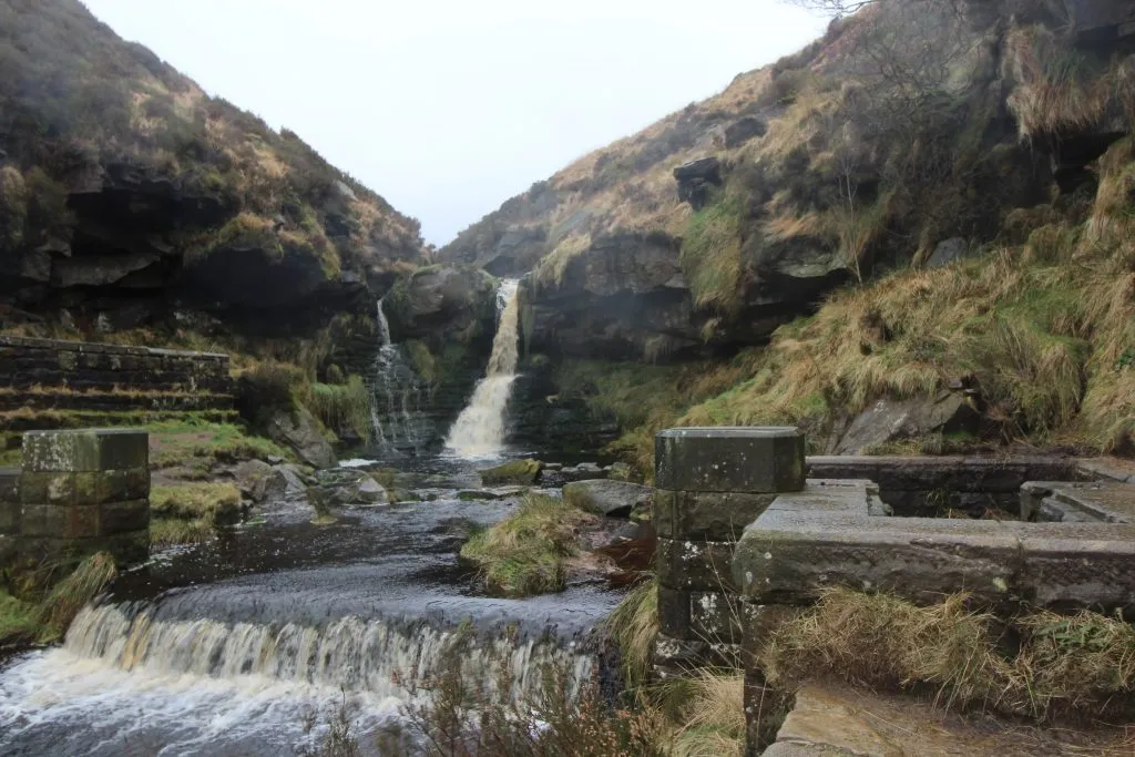 Wessenden reservoir waterfall - Peak District Waterfalls walks by The Wandering Wildflower