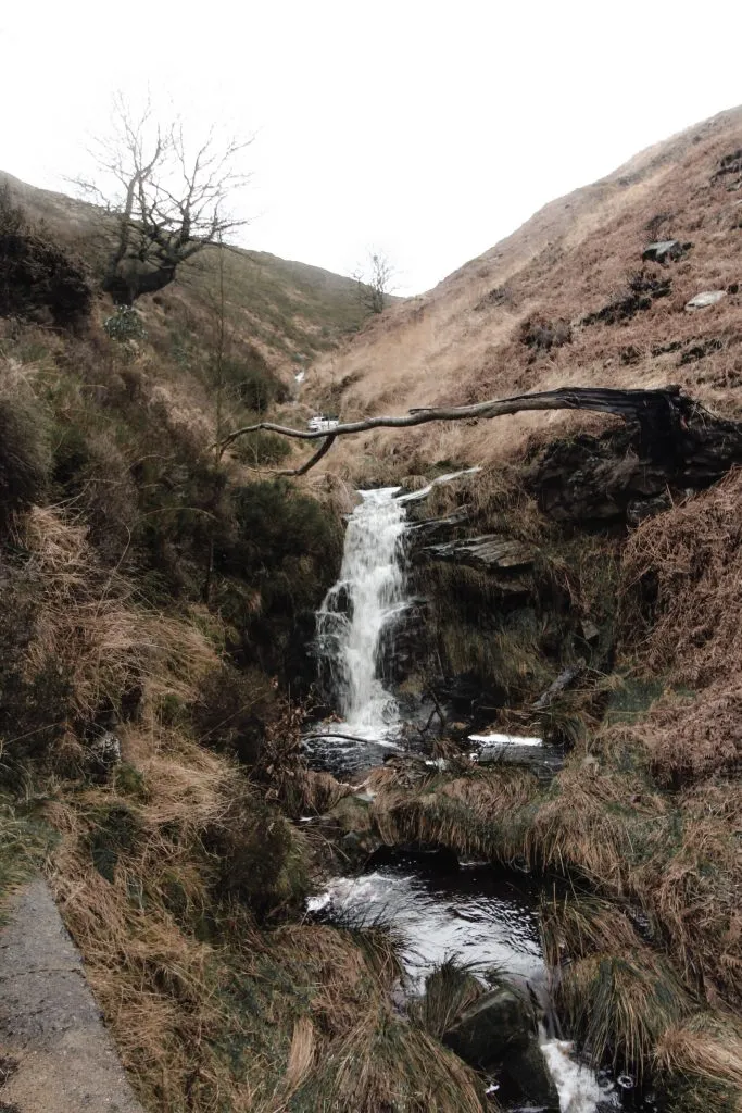 Wessenden reservoir waterfall - Peak District Waterfalls walks by The Wandering Wildflower