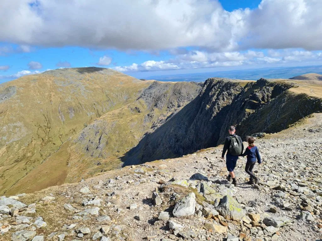 The ridge of Bwlch Cyfryw-Drum with Carnedd Llewelyn in the background