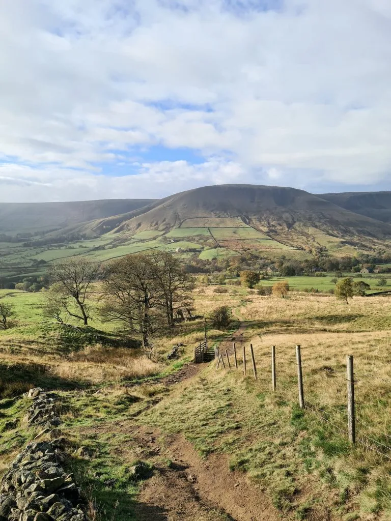 View from Broadlee-Bank Tor to Kinder Scout