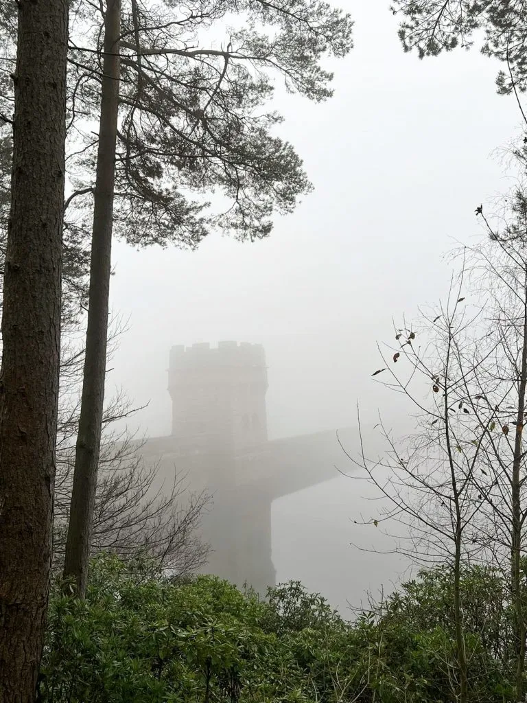 Howden Dam in the mist