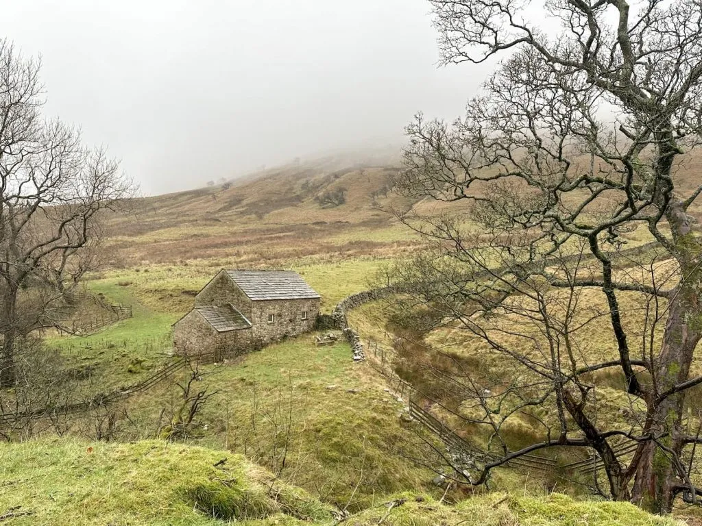 A Peak District barn near Jacobs Ladder