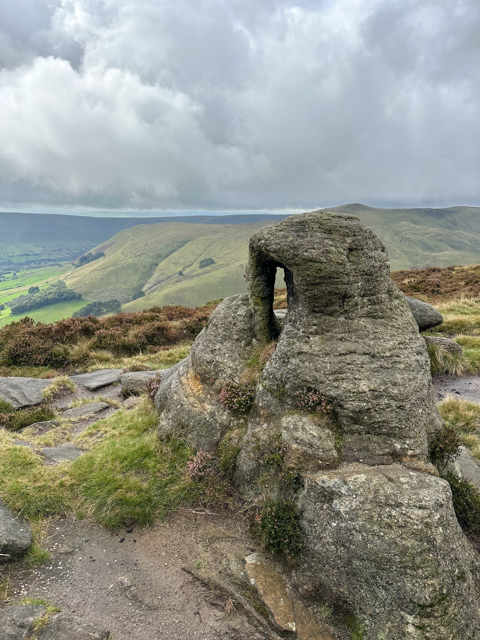 Edale Skyline [With GPX File] | 20 Miles | The Wandering Wildflower