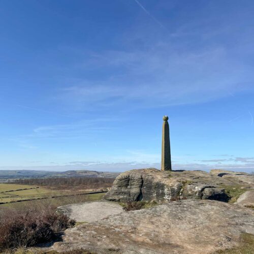 Nelson's Monument on Baslow Edge