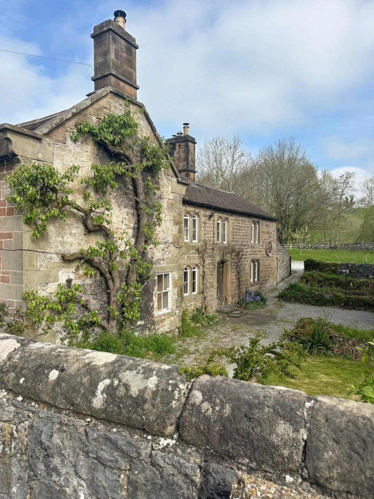 beautiful old cottage in Alport