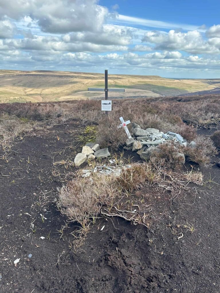 Wellington R1011 crash site on Bleaklow, and the debris remaining