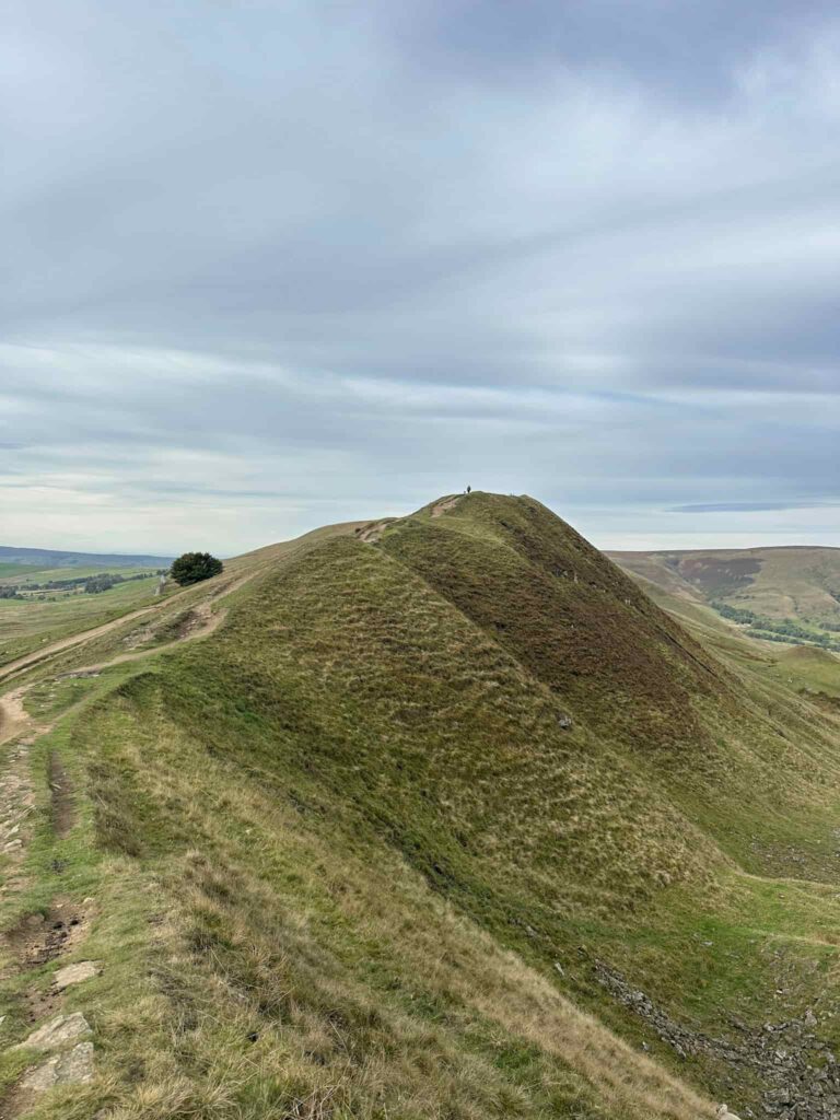 Rushup Edge, a hill with an undulating ridge