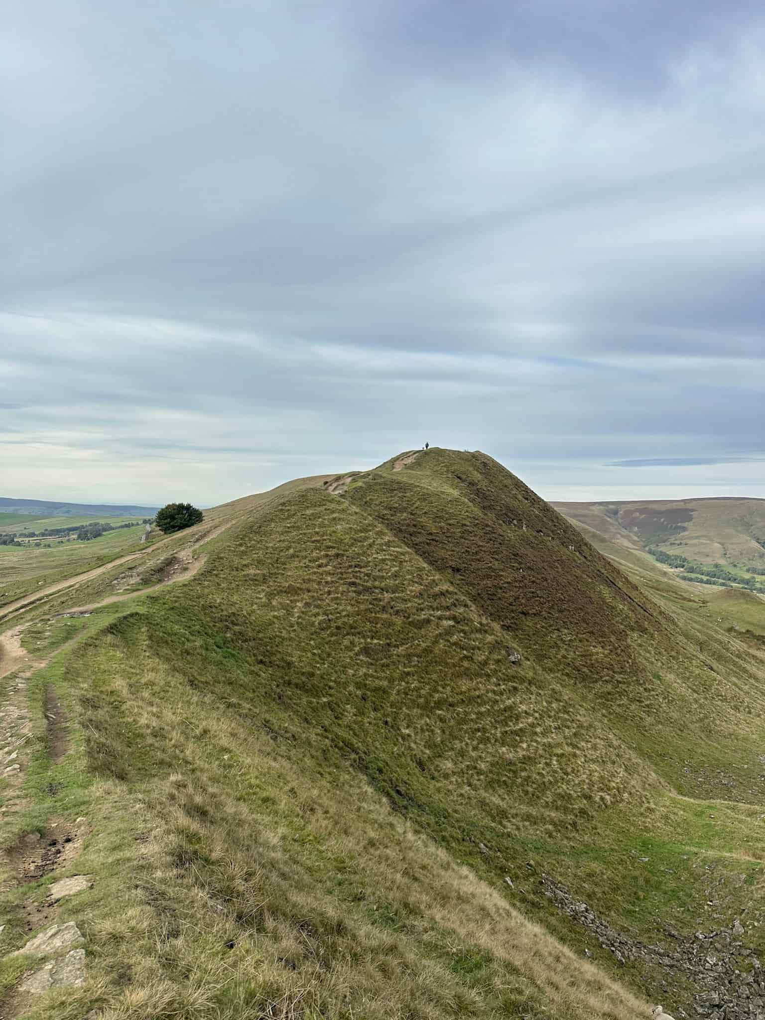 Rushup Edge, a hill with an undulating ridge